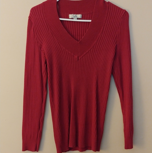💲3 for 15💲V Neck Sweater - Picture 1 of 3
